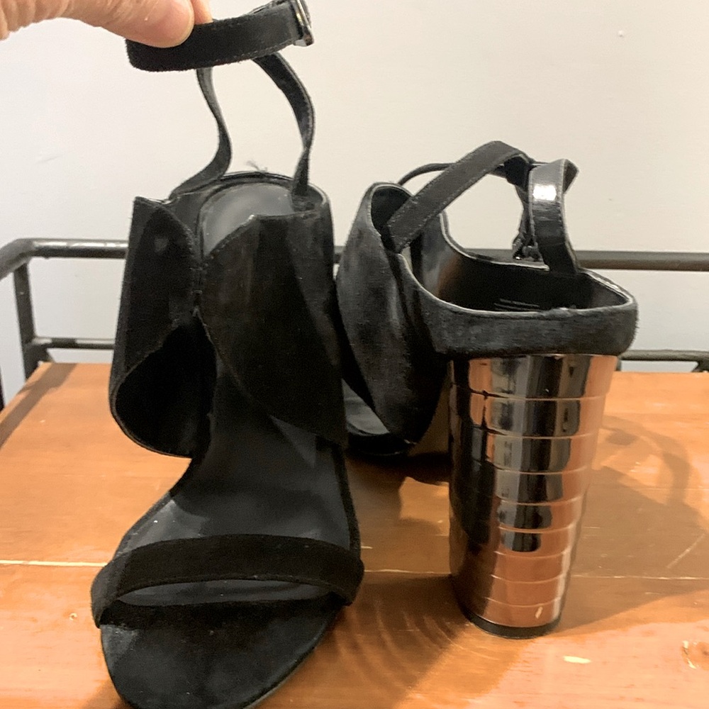Nine West Black Leather Sandals with Ankle Strap - Picture 2 of 6